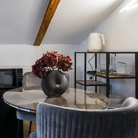The Stylish Getaway Apartment *